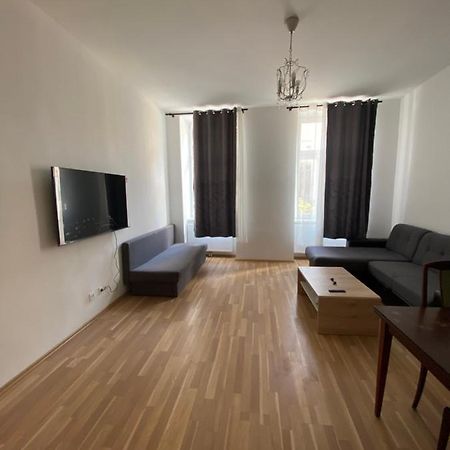 Niceapartmenthollergasse 8 Vienna Luaran gambar