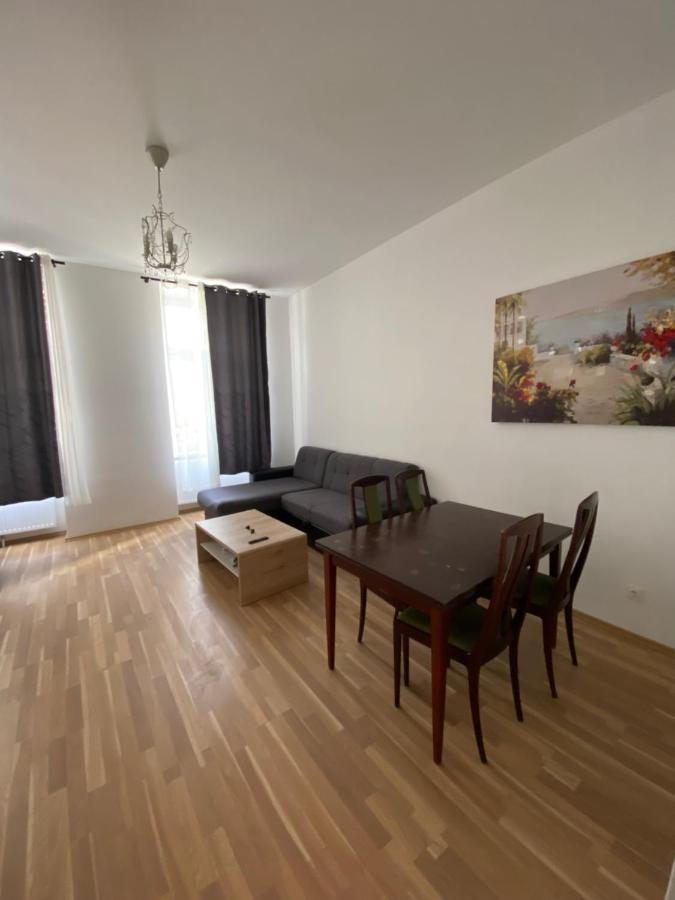 Niceapartmenthollergasse 8 Vienna Luaran gambar